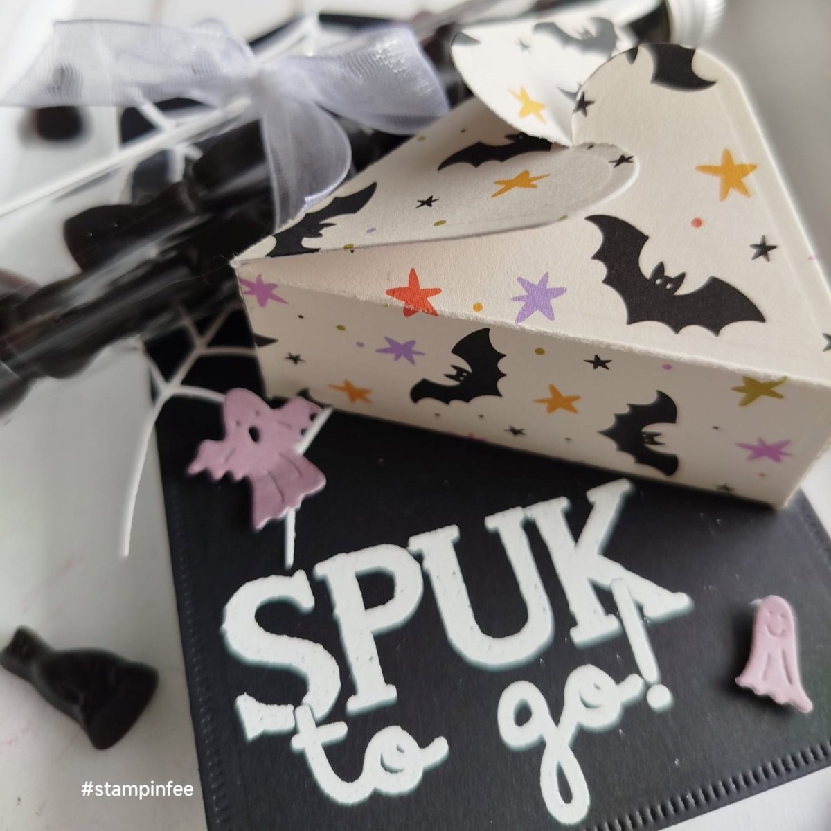 Designer paper – Bat die-cut