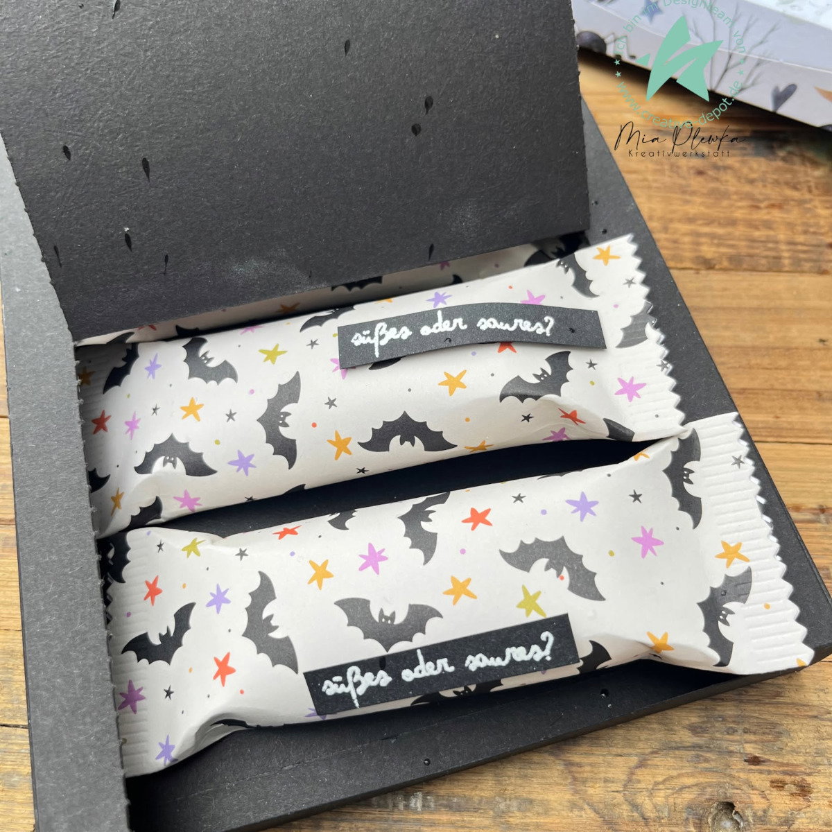 Designer paper – Bat die-cut