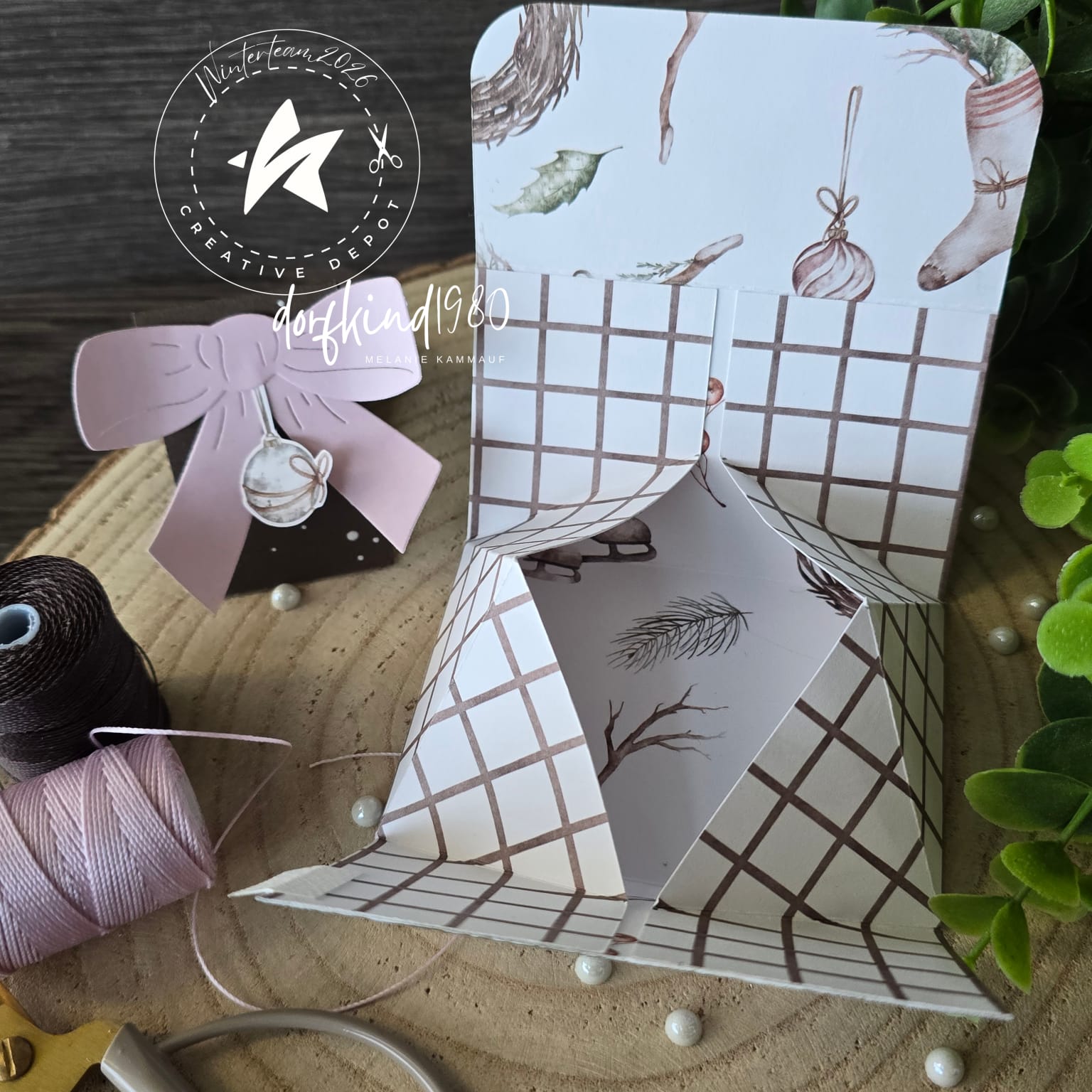 Designpapier - Winterliche Kränze - Doppelseitig bedruckt