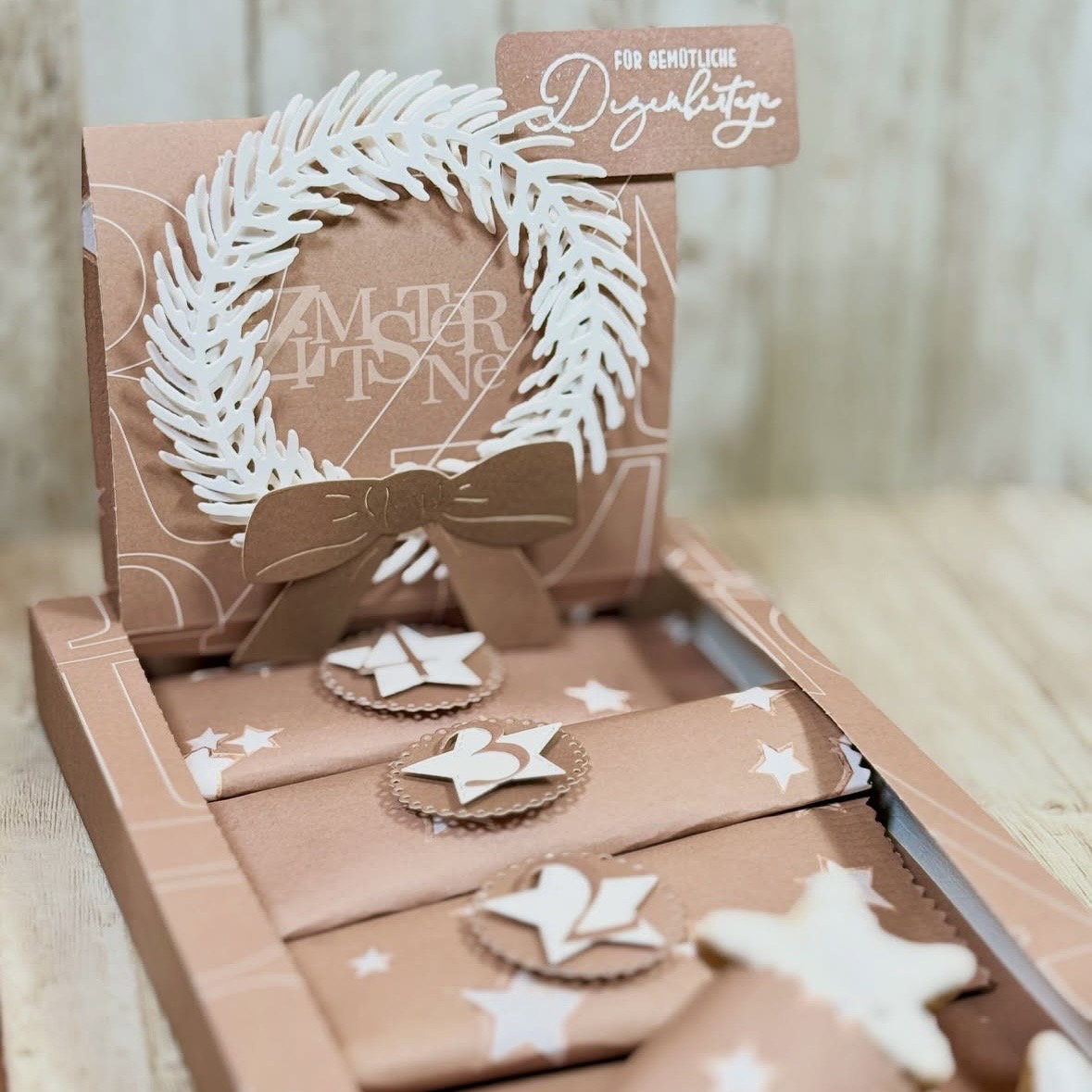 Die - Fir Wreath Pendant - Large