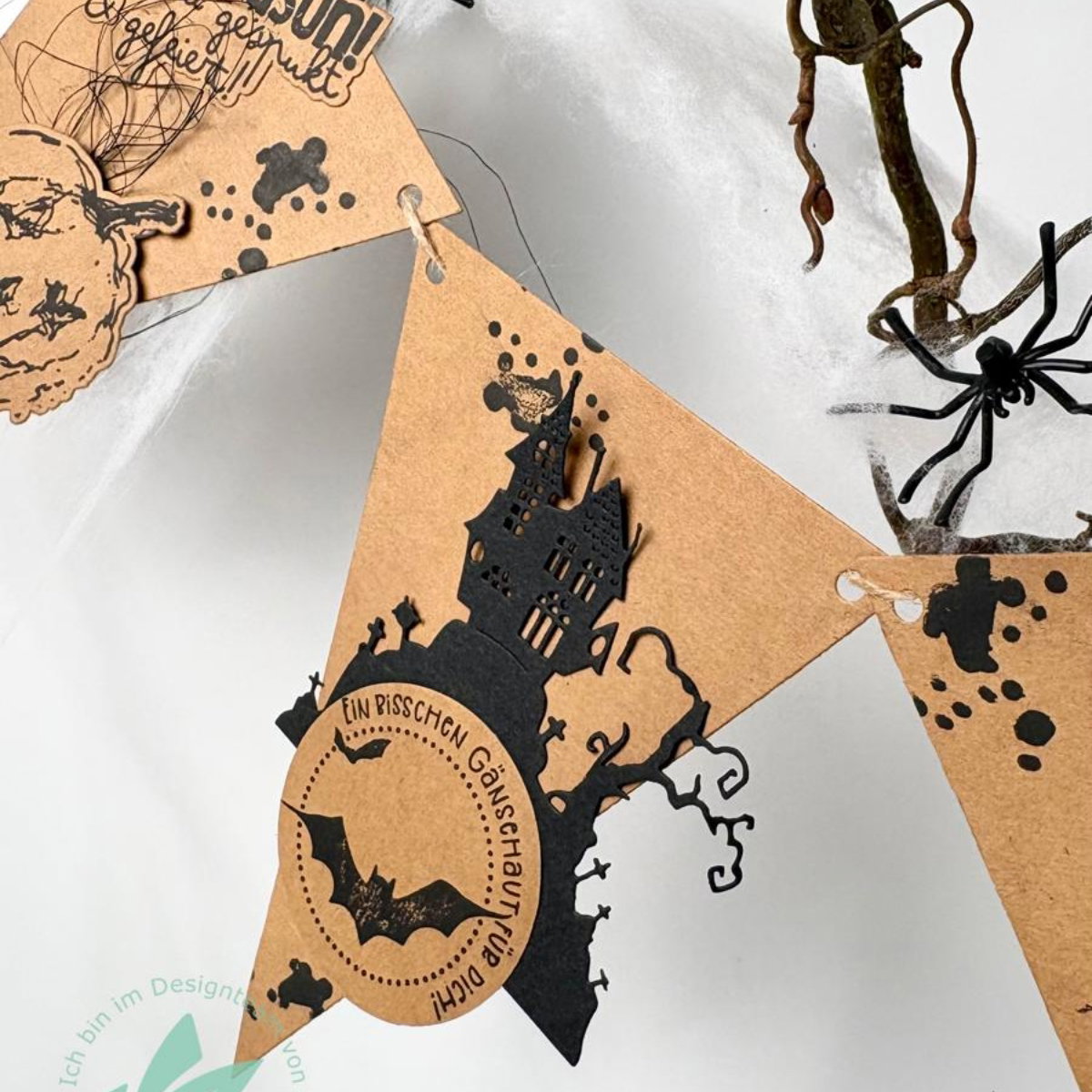 Die - Halloween Geisterhaus