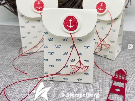Stempelset - Hintergrund - Papierboote