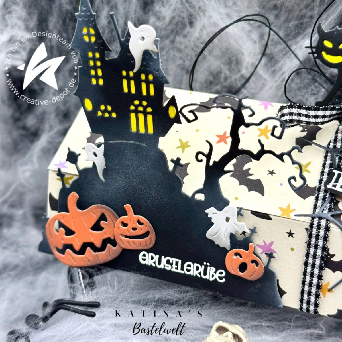 Die - Halloween Geisterhaus