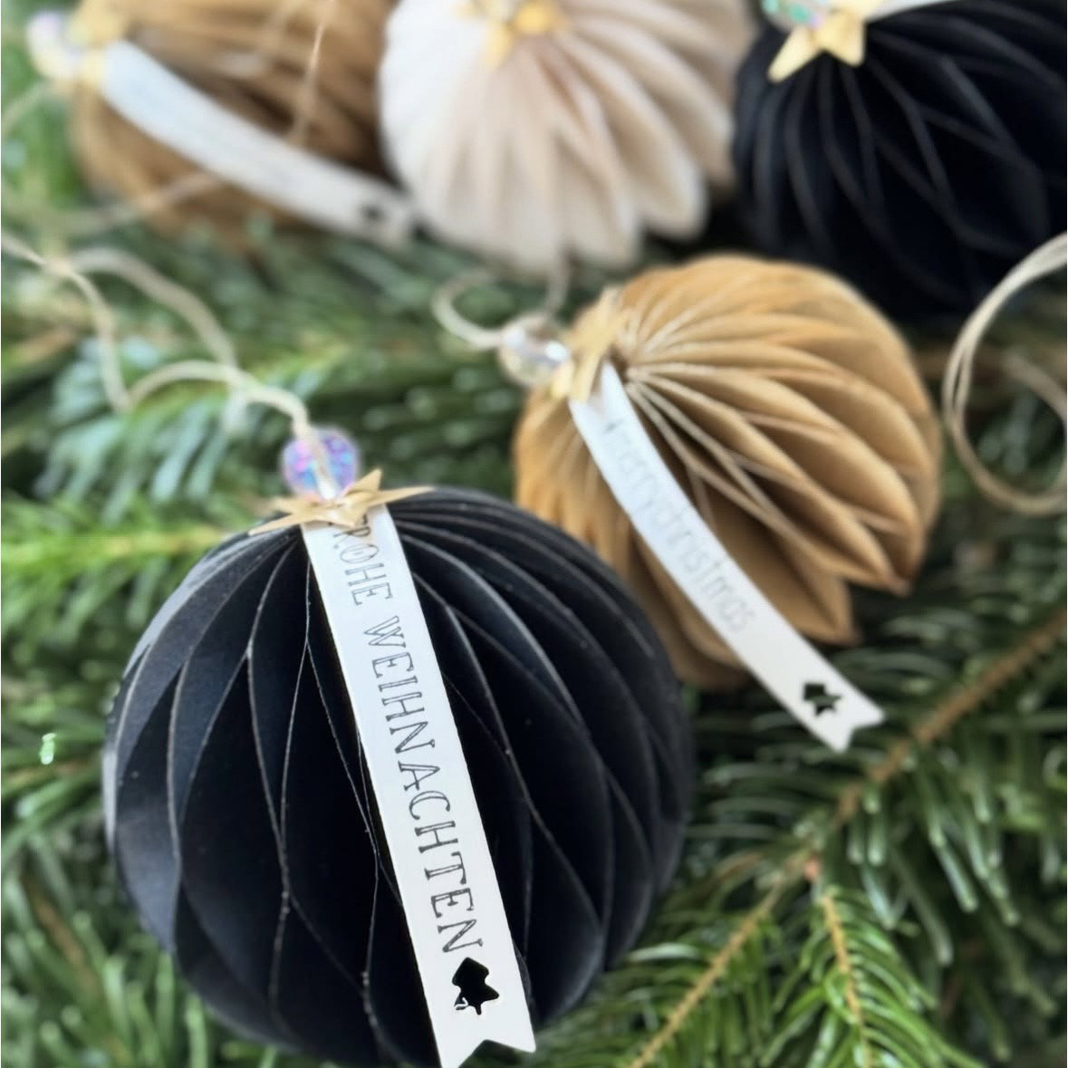 Die - Baumschmuck Kugel groß