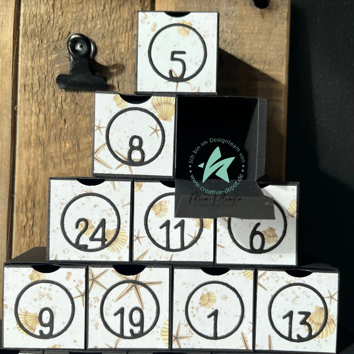 Die - Dezembertagebuch - Adventskalenderzahlen