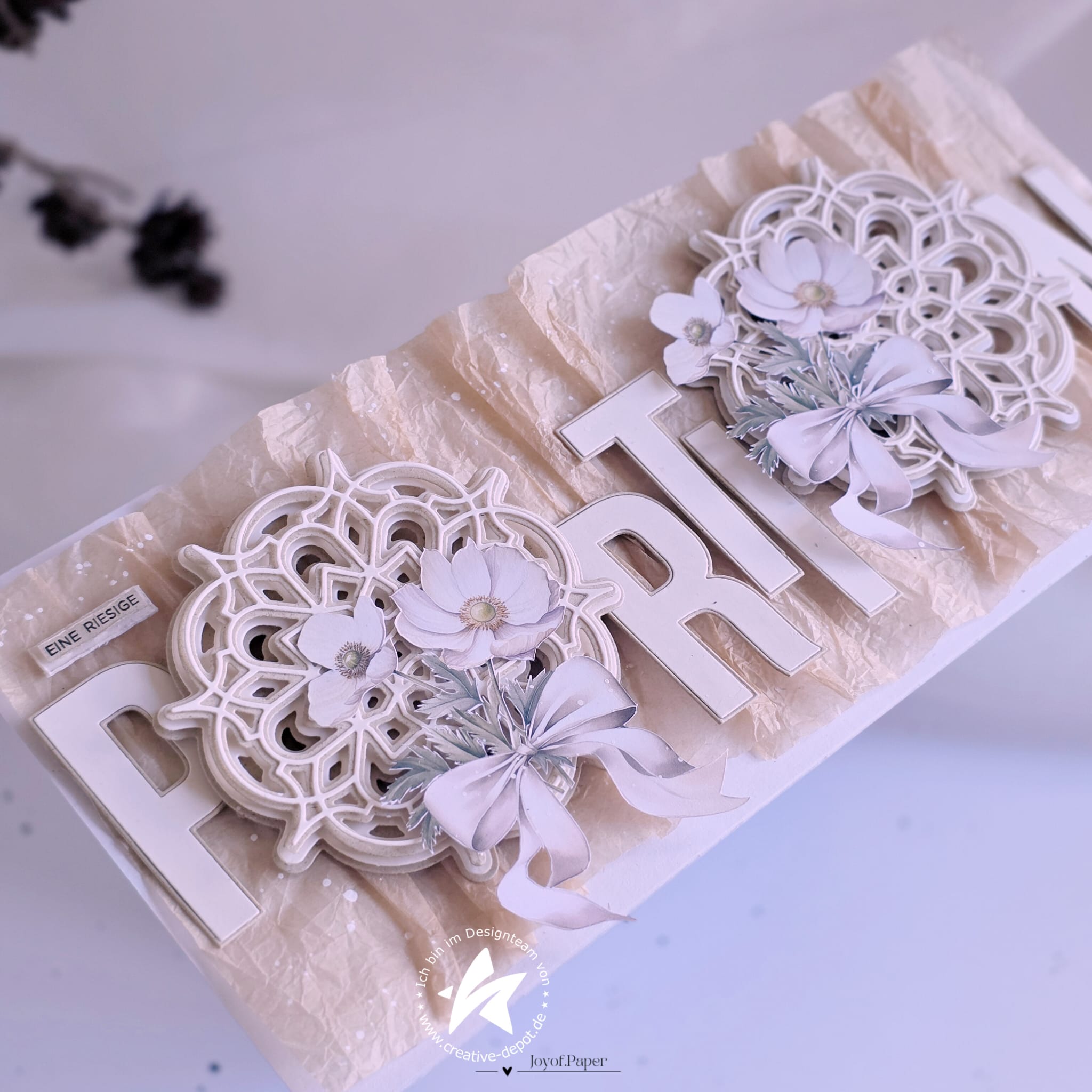Designer paper – Delicate Christmas rose