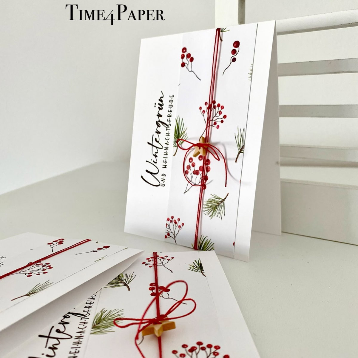Designpapier - Tannengrün und Beeren - Doppelseitig bedruckt